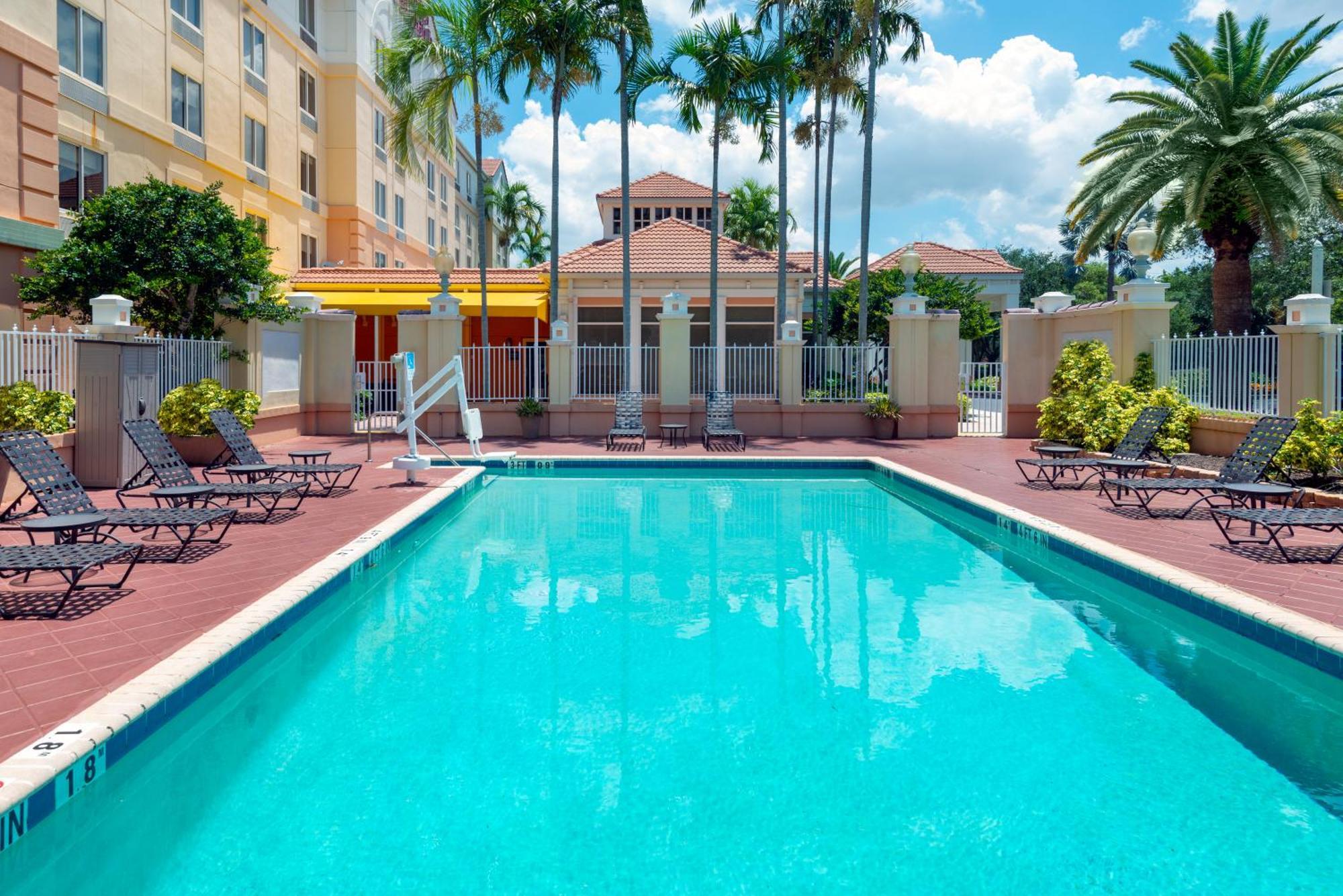 Hilton Garden Inn Ft. Lauderdale Sw/Miramar Eksteriør billede